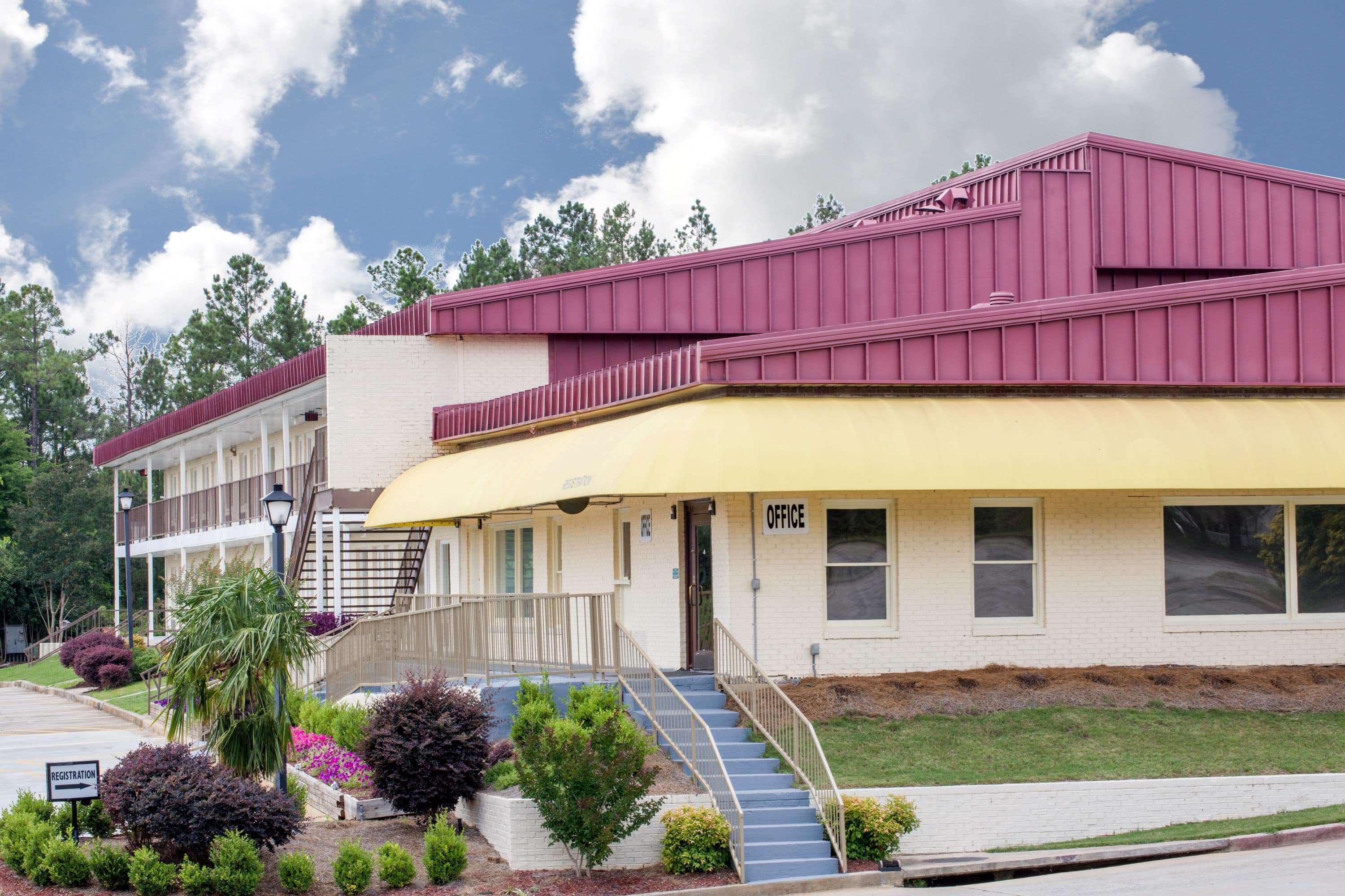 Days Inn Milledgeville Exterior photo